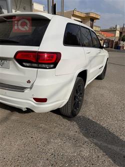 جيب جراند شيروكي